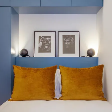 Stylish Flat In Iconic Pedestrian Street * Oporto