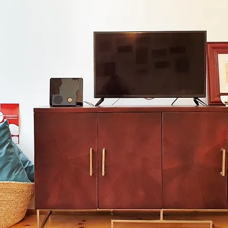 Stylish Flat In Iconic Pedestrian Street * Porto